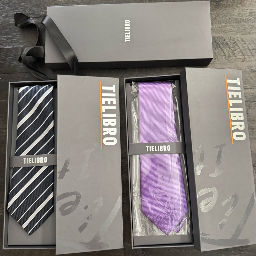 2 TIELIBRO Ties, New